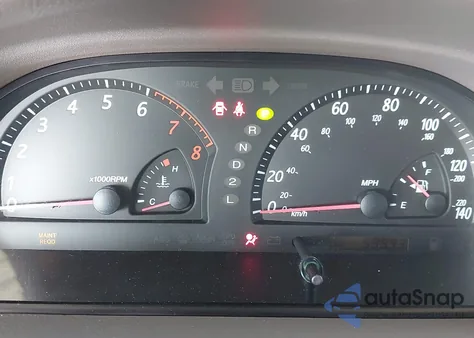 2004 Toyota Camry Xle z USA, uszkodzony, nr VIN 4T1BE32K34U291565